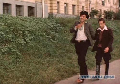 Сын мэра Харькова гнет номера на чужих  машинах.