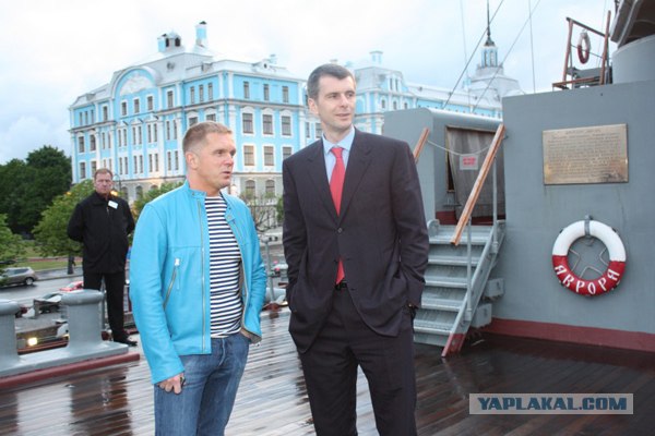 С «Авроры» ушли последние военные моряки