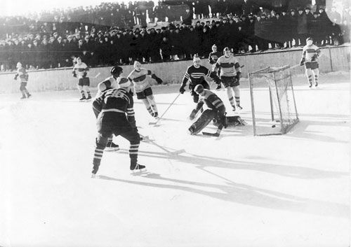 Хоккей России. От первого вбрасывания до золота олимпиады