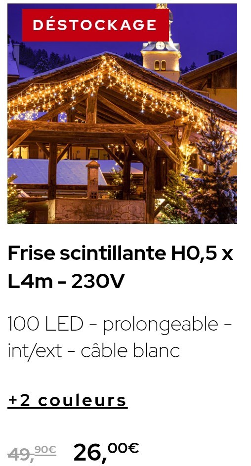 Петербуржец вернул праздничное настроение своему городу, случайно починив гирлянду на Невском