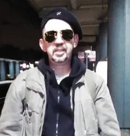 Мальчик отказался покупать красивой даме трусы за 35000 рублей