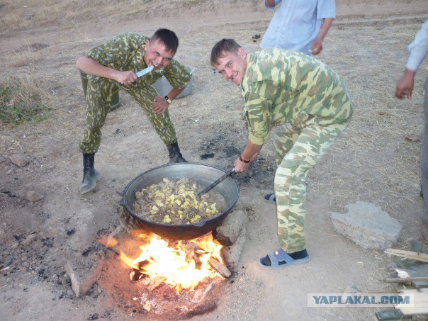 Вовчики и юрчики таджикистан. Солдаты Таджикистана. Таджикские солдаты. Армия таджиков. Питание в армии Таджикистана.