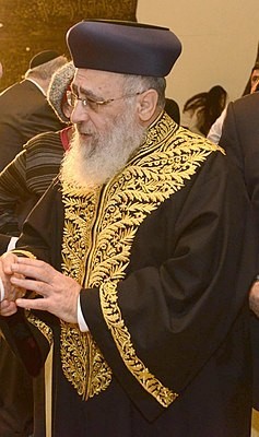 Евреев бьют