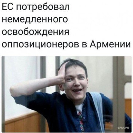 Похоже, все серьёзно. В Ереване десятки людей в военной форме присоединились к протестующим