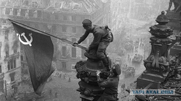 Не бывает атеистов в окопах под огнем... и в самолетах с отказавшим двигателем тоже!