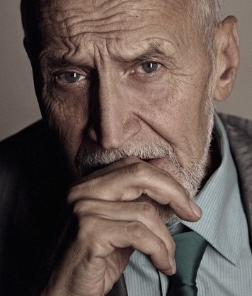 Психанул, что мамочка наругала