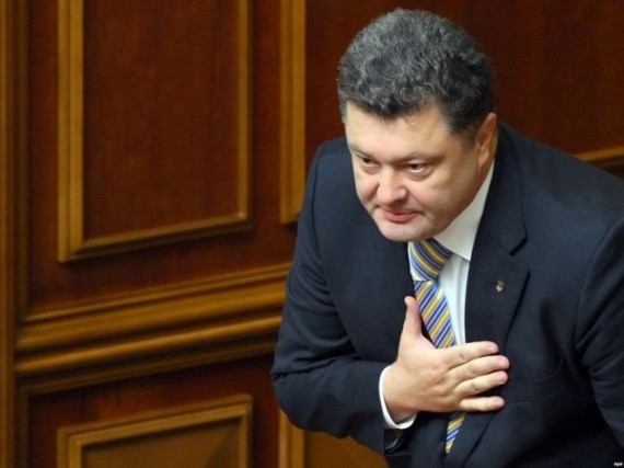 В Киеве раскритиковали поведение Порошенко на