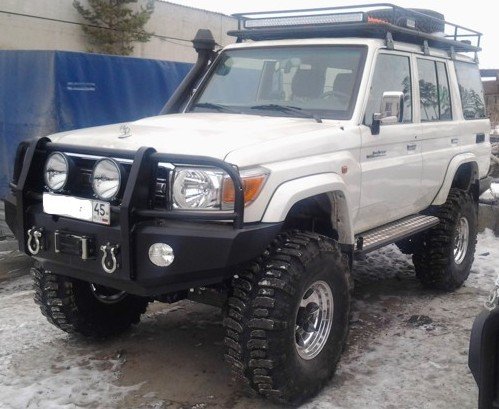 Легендарный, железный и ламповый Land Cruiser 76