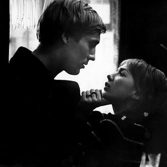 Какие актрисы эротического жанра первыми запали вам в душу?