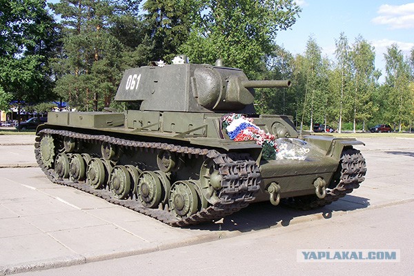 КВ-1 против «Мёртвой головы» — первая встреча