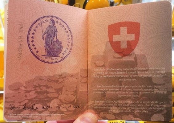 Что находится внутри паспортов у жителей разных стран