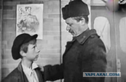 Родила царица в ночь, не то сына, не то дочь
