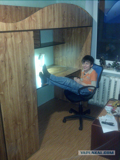 Я у мамы рукожоп, или кровать-чердак