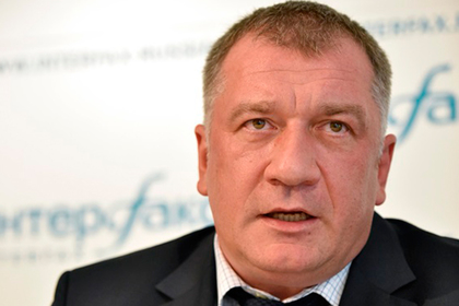 Депутат Петров предложил запретить изменять жёнам