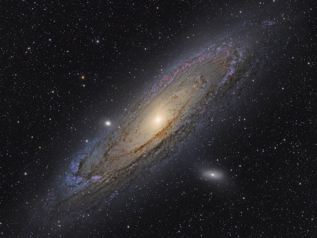 Потрясающие фото NASA, сделанные в глубинах космоса