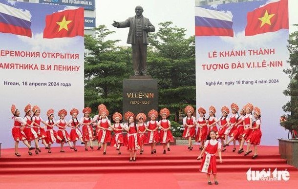 Торжественное открытие статуи Ленина прошло в городе Винь