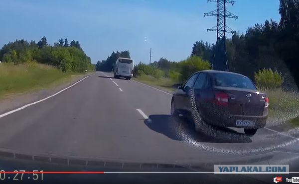 Влетел в лоб поворачивающему проигнорировав разметку