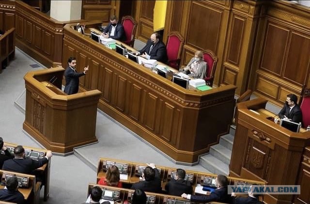 Двойной недружественный ход. В 2021 - 22 году на Украине будет дважды поднята минимальная заработная плата и составит 6700 грн.