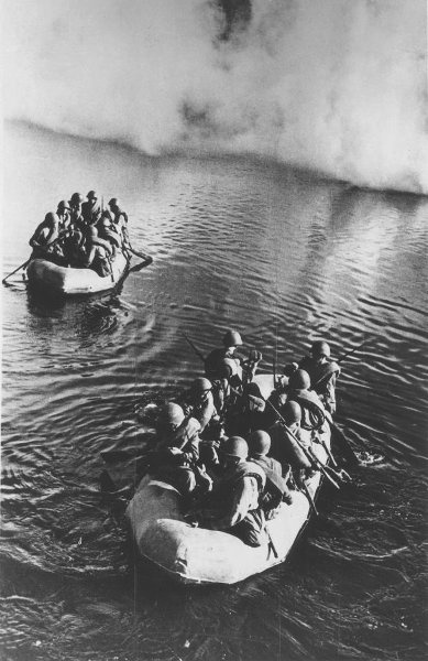 Фотографии из прошлого нашей страны - 31