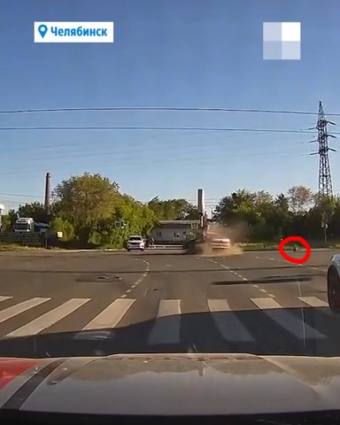 Байкер разбился насмерть в промзоне Челябинска (18+)