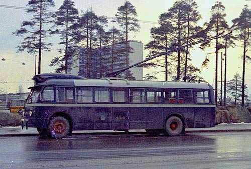 Игра на ЯПе: Угадай АВТО-9