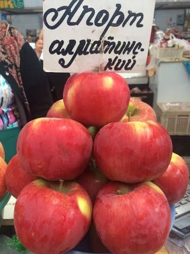 Арбузы, которые с трудом помещаются в тележку, заметили в российских магазинах