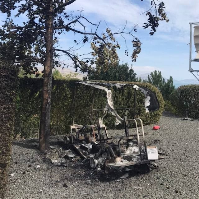 В Крыму неизвестный сжег машины телеведущего Дмитрия Киселева