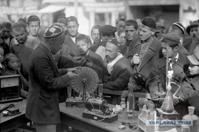 Фотографии из прошлого нашей страны - 28