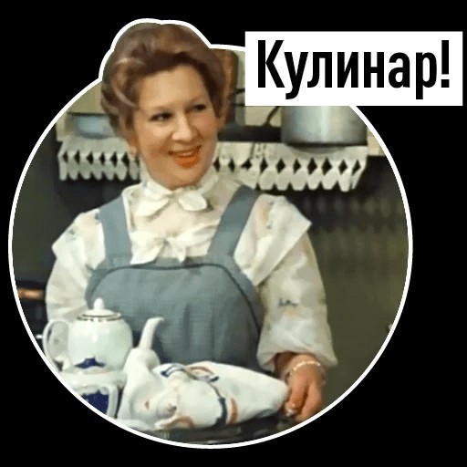 Девочки учатся готовить