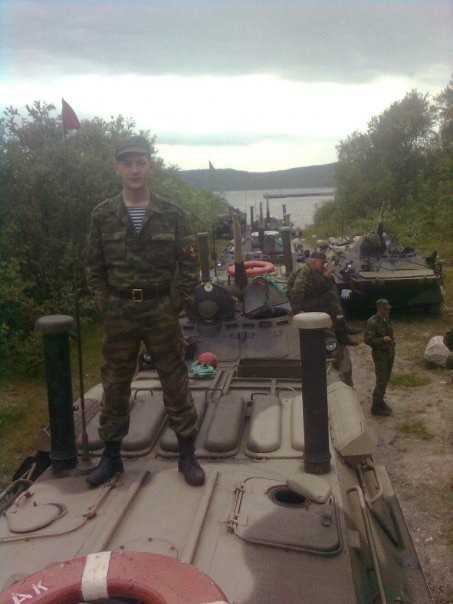 А давайте в честь праздника, выкладывать свои армейские фотки уважаемые яповцы