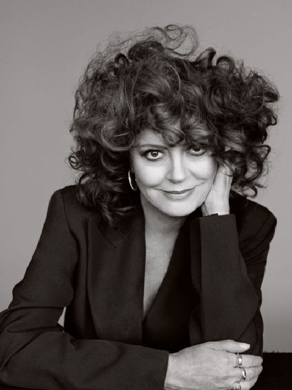 Фотографии из старого чемоданчика: музыканты и актеры.
