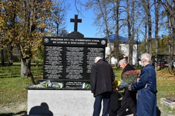 Памятник легендарному Мотороле открыт в центре Донецка