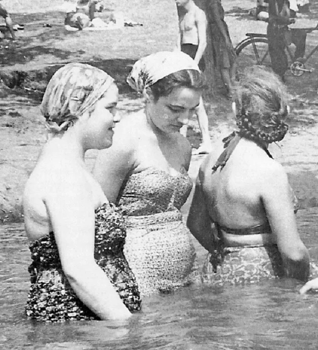 Wives On Vacation
