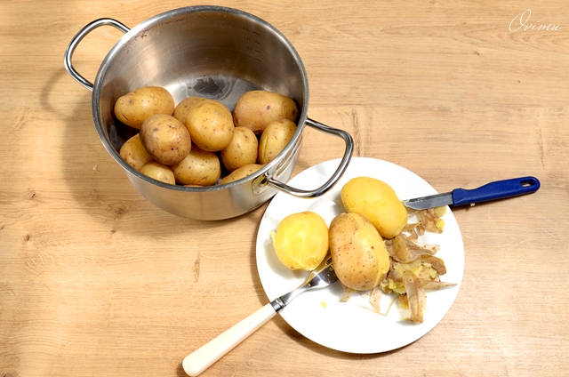 Картофельная улитка. Улитка с картошкой блюдо. Горячая картошка. Как сделать картофельные улитки.