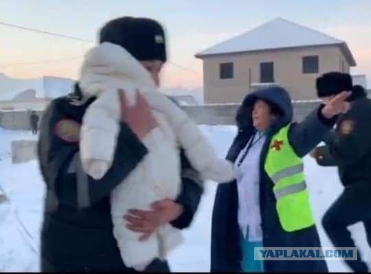 Самолет компании Bek Air разбился в Казахстане