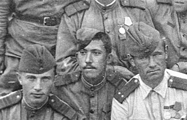 Актеры и армия