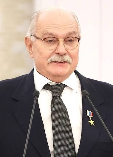 Мегаполис или провинция.