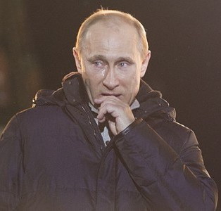 Путин просит перенести голосование 11 мая.