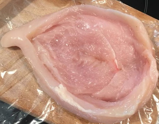 Куриные грудки в беконе