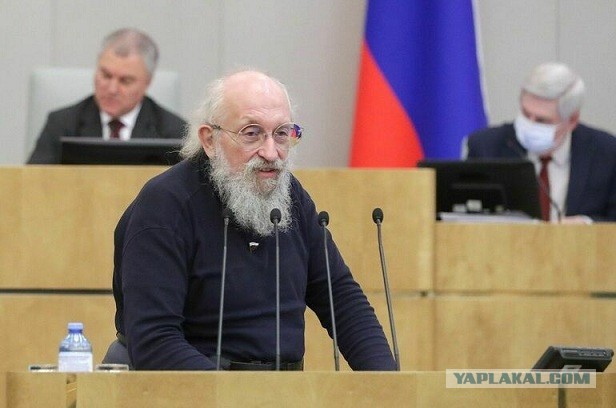 В Госдуме посоветовали россиянам заниматься сексом во время отключений интернета, чтобы решить демографический кризис