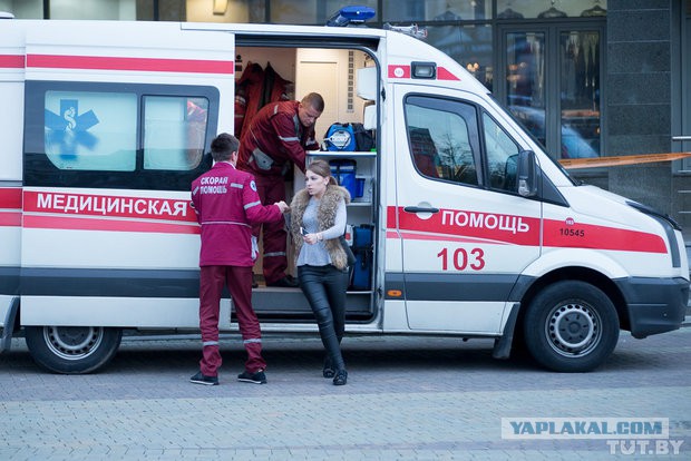 В Минске неизвестный с бензопилой и топором напал на покупателей торгового центра