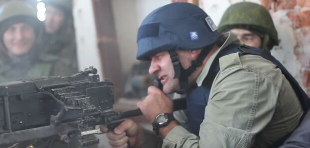 А нас поздравили вот так. Украина.