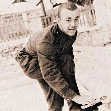 Армейские фотографии советских знаменитостей.