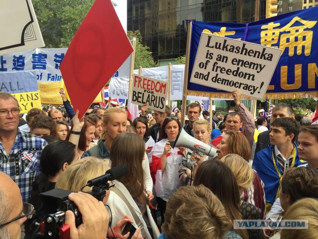 Жители Нью-Йорка вышли поддержать Владимира Путина