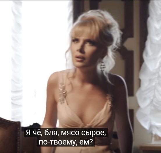 В Набережных Челнах женщина обозвала школьниц у подъезда "шл*хами" и приказала мужу избить их
