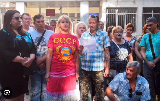 Гражданин СССР и представитель ГИБДД России