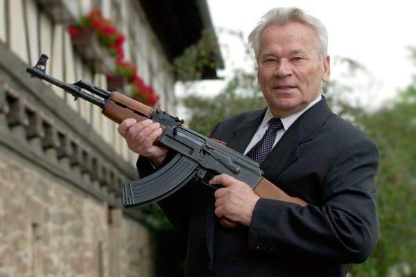 «Калашников» впервые представил новейшие автоматы и пулемёт