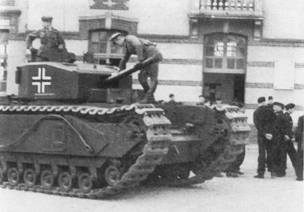 1941   Английские танки под Москвой