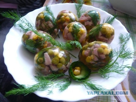 Красивый вариант окраски яиц на Пасху