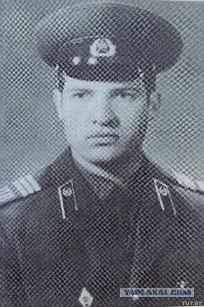 Лукашенко без усов
